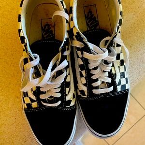 Black and white vans, women’s size 11